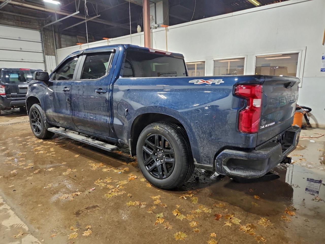 Chevrolet Silverado K1500 Rst Image 2