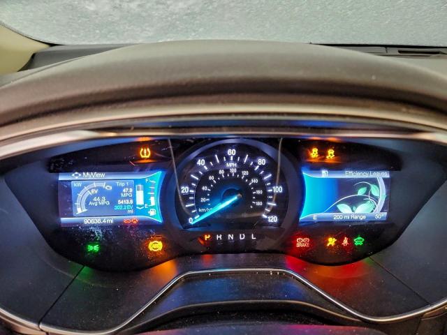 Ford Fusion Se Phev Image 10