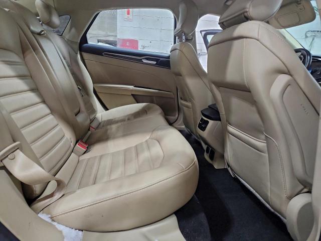 Ford Fusion Se Phev Image 8