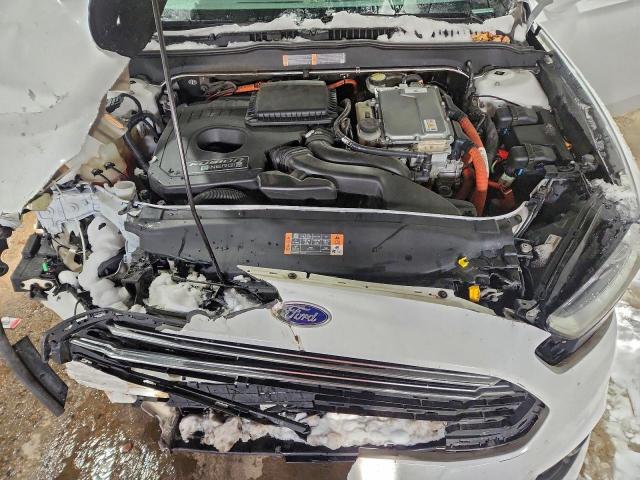 Ford Fusion Se Phev Image 13