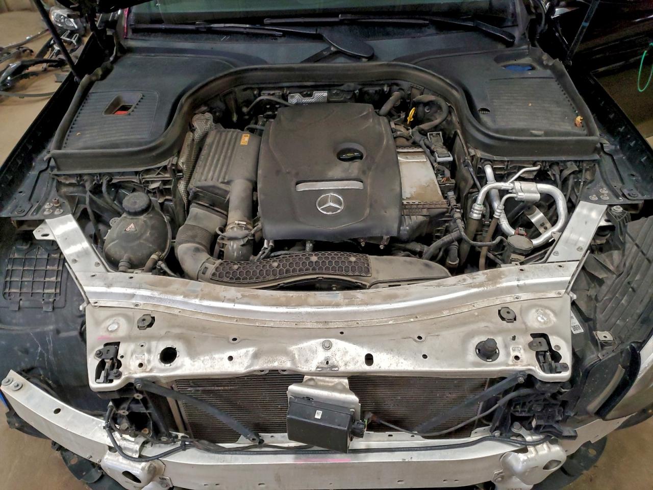 Mercedes-Benz GLC 300 4matic Image 12