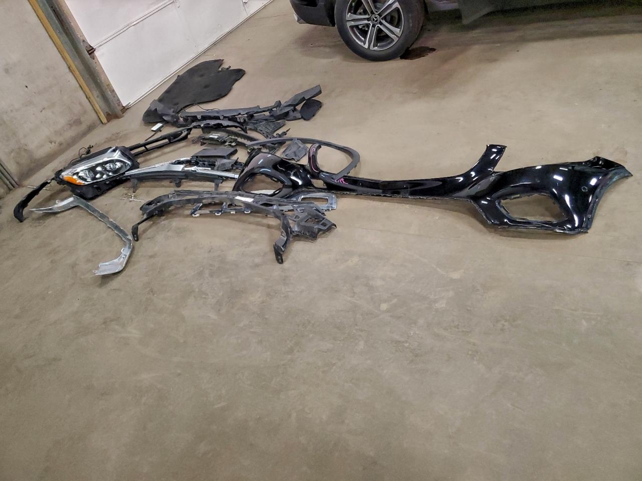 Mercedes-Benz GLC 300 4matic Image 9