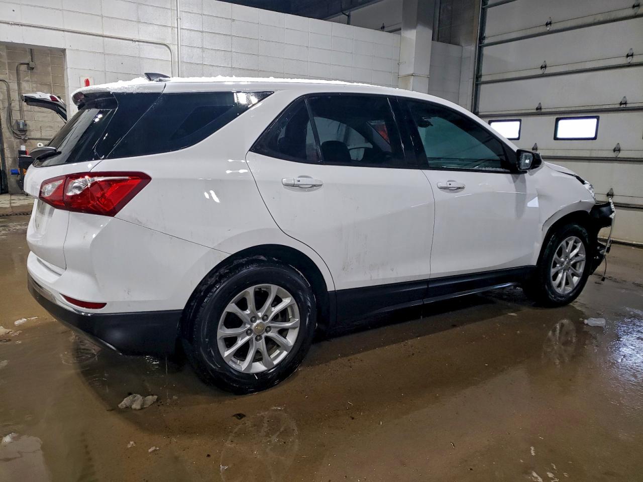 Chevrolet Equinox Ls Image 9
