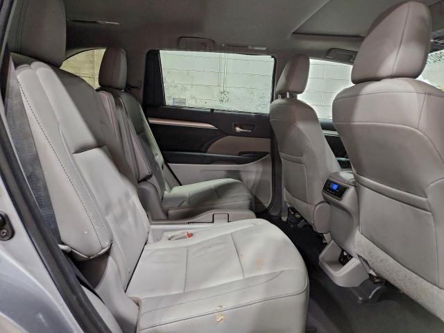 Toyota Highlander Xle Image 12