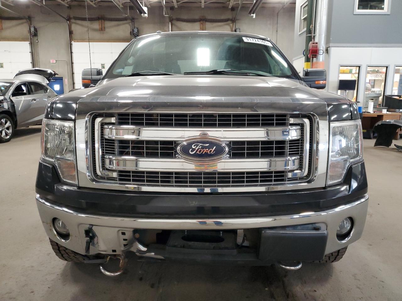 Ford F-150 Supercrew Image 8