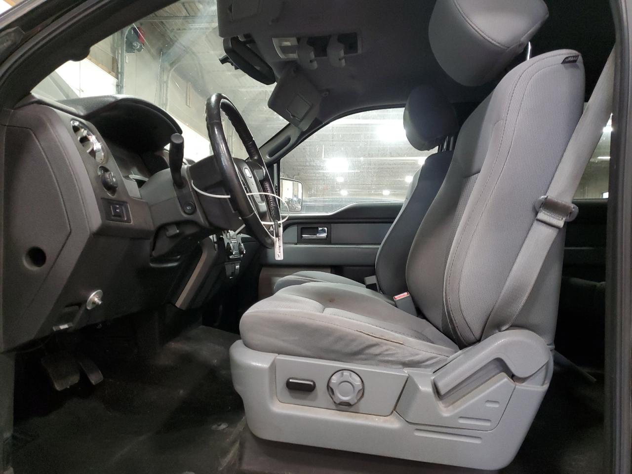 Ford F-150 Supercrew Image 4