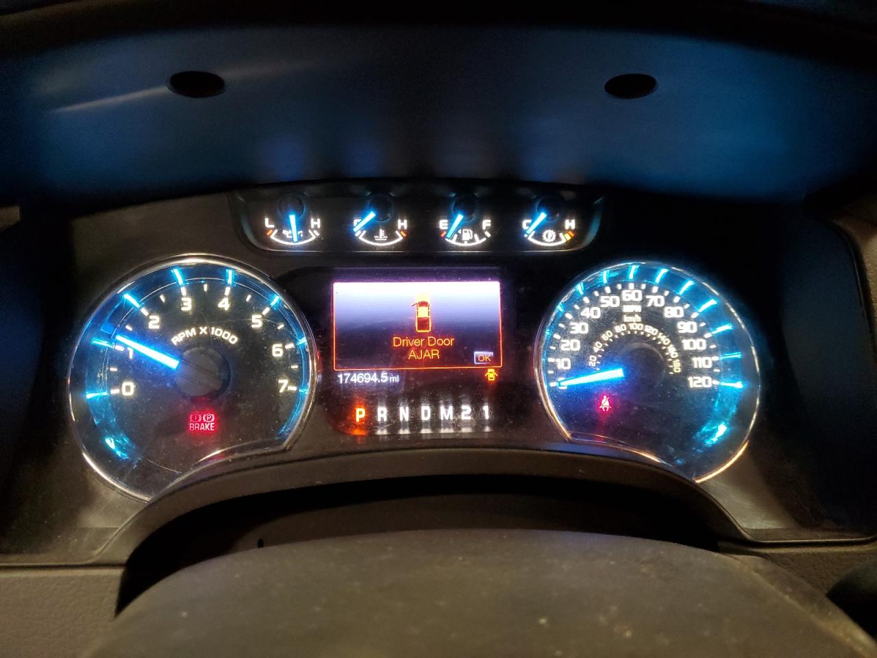 Ford F-150 Supercrew Image 7