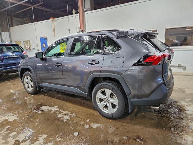 Toyota RAV4 Xle Image 3
