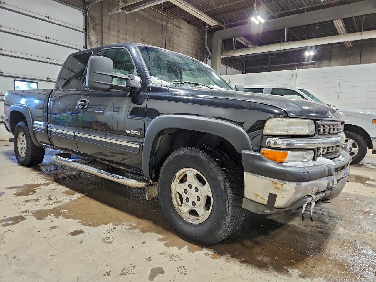 Chevrolet Silverado K1500 Image 12