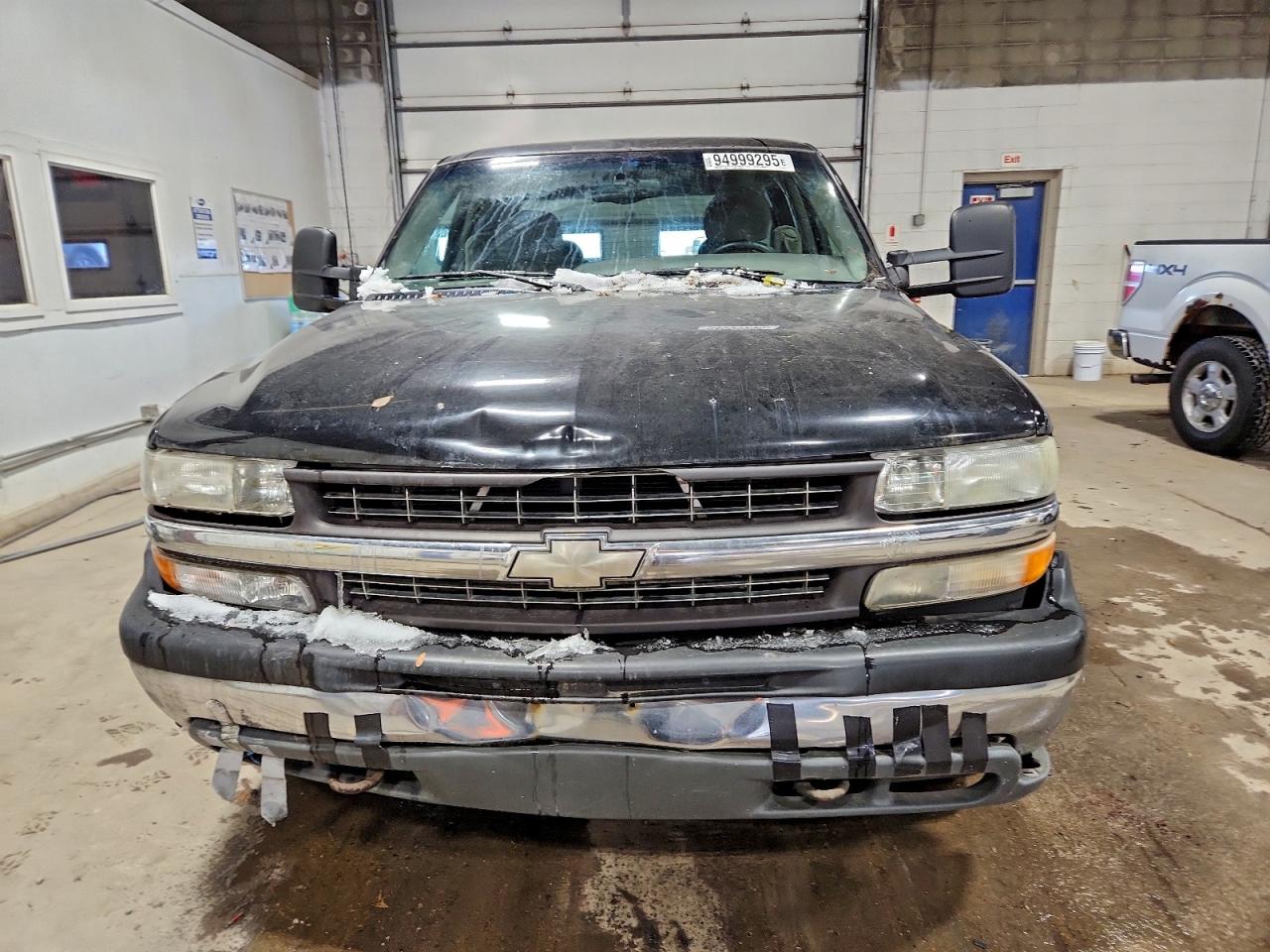 Chevrolet Silverado K1500 Image 11