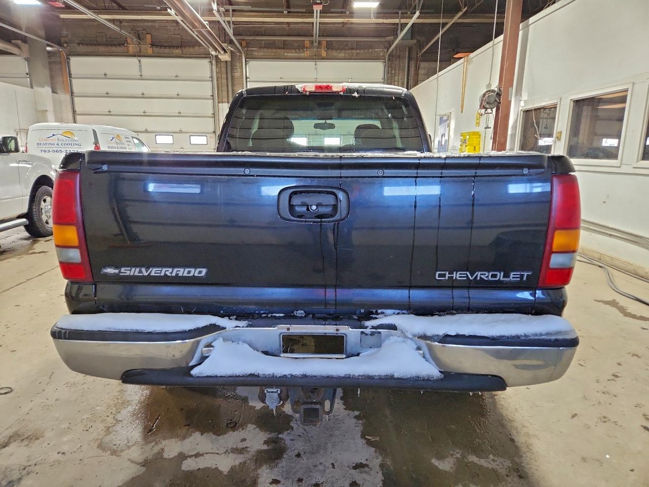 Chevrolet Silverado K1500 Image 9