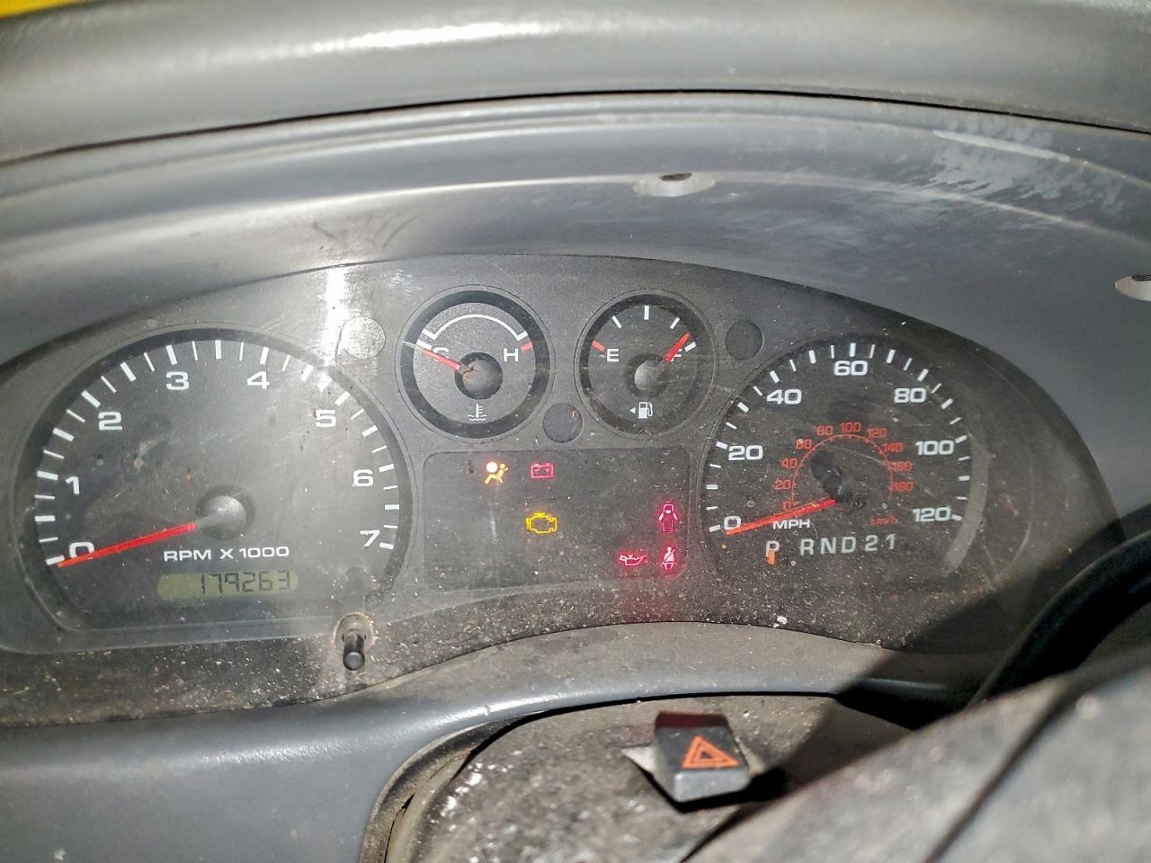 Ford Ranger Super Cab Image 7