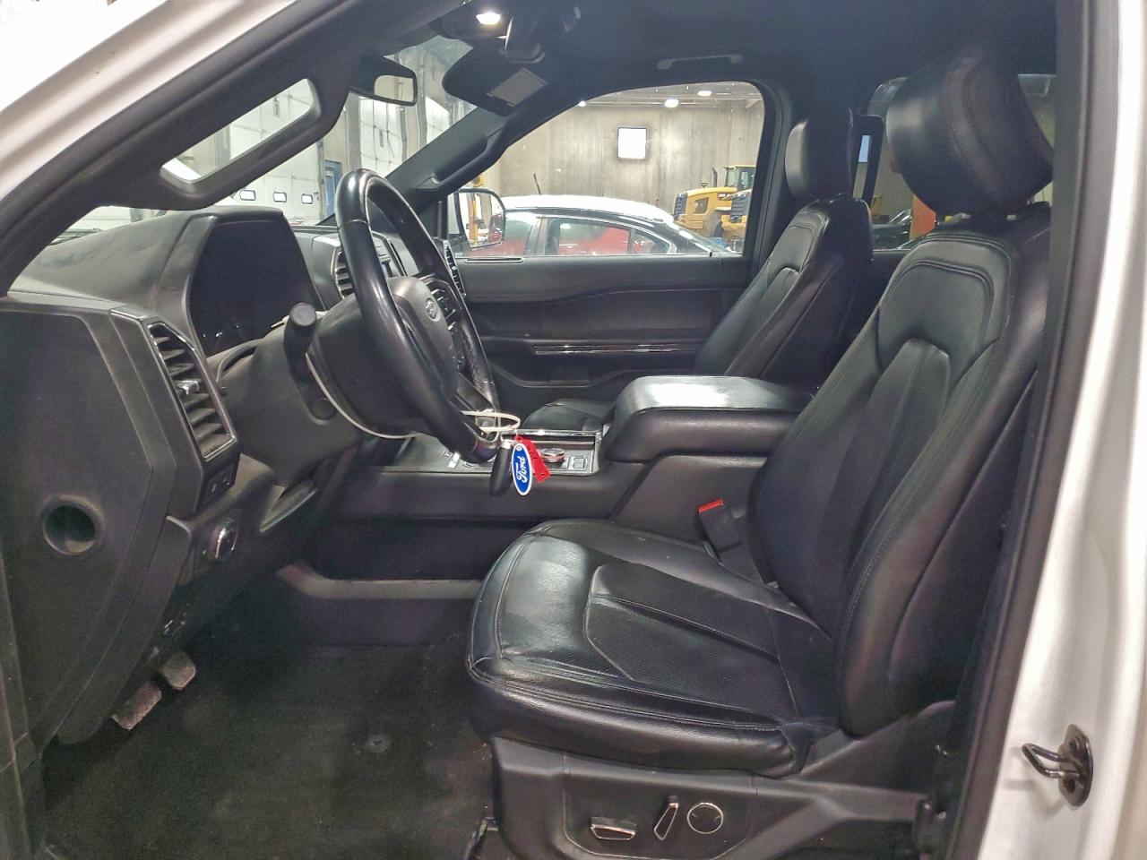 Ford Expedition Max Limited Image 8