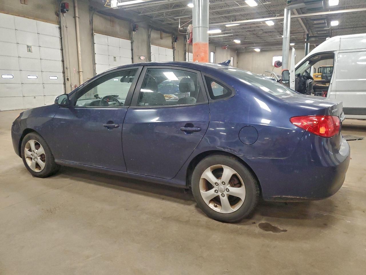 Hyundai ELANTRA Blue Image 12