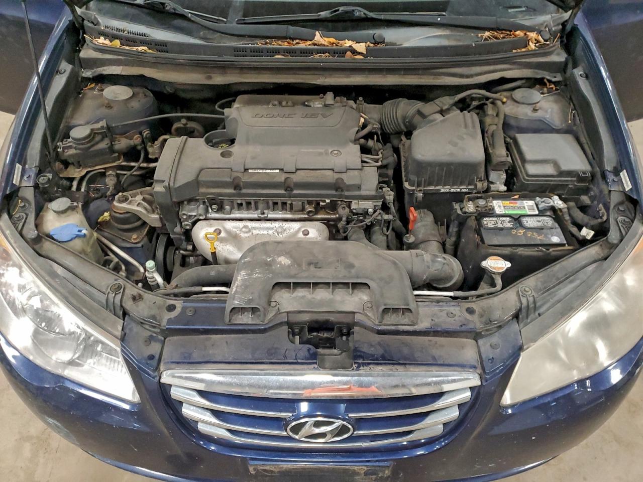 Hyundai ELANTRA Blue Image 4