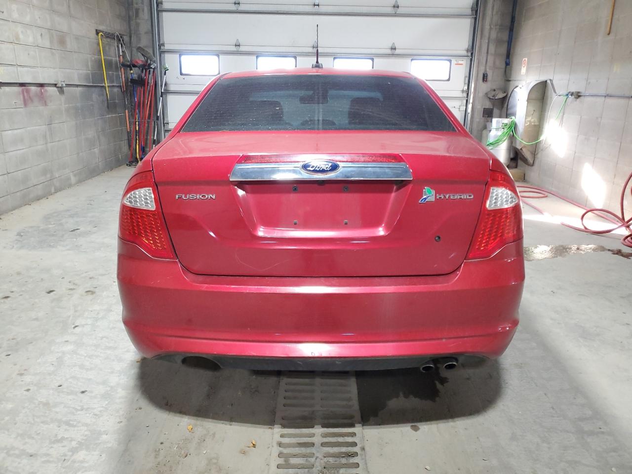 Ford Fusion Hybrid Image 9