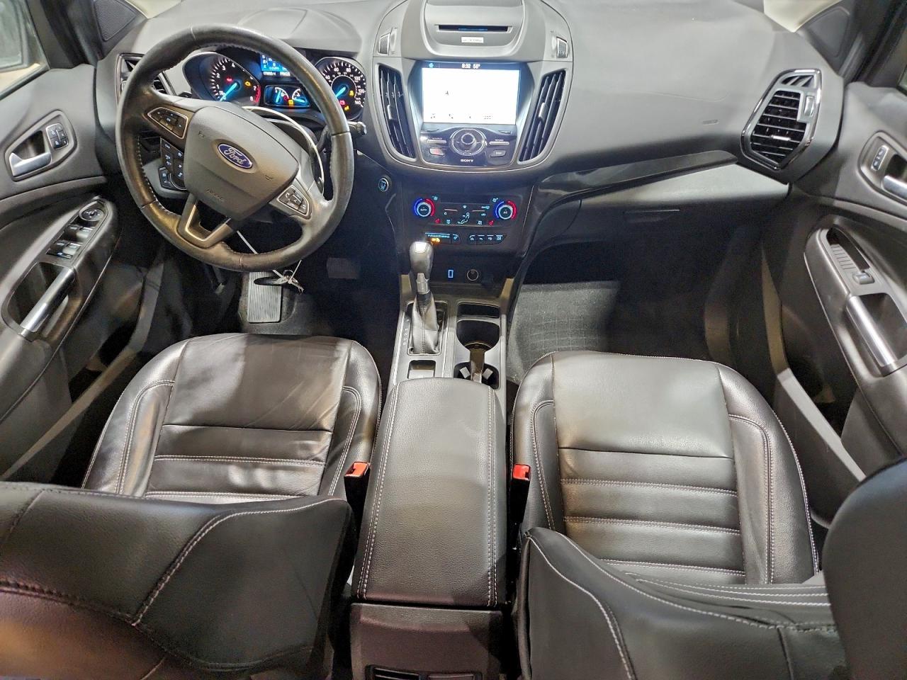 Ford Escape Titanium Image 10