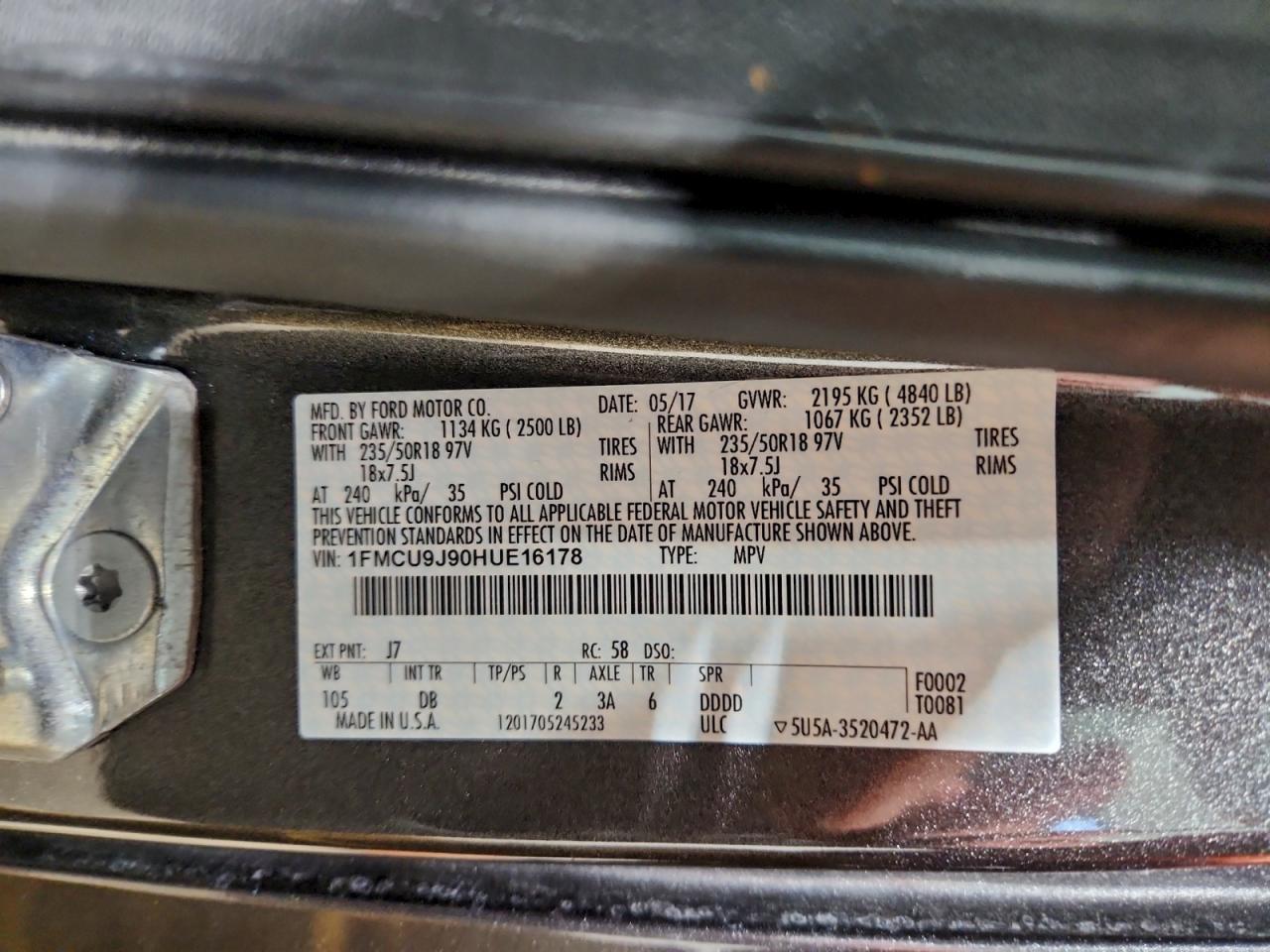 Ford Escape Titanium Image 13