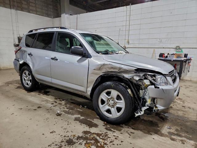 Toyota RAV4 Image 4