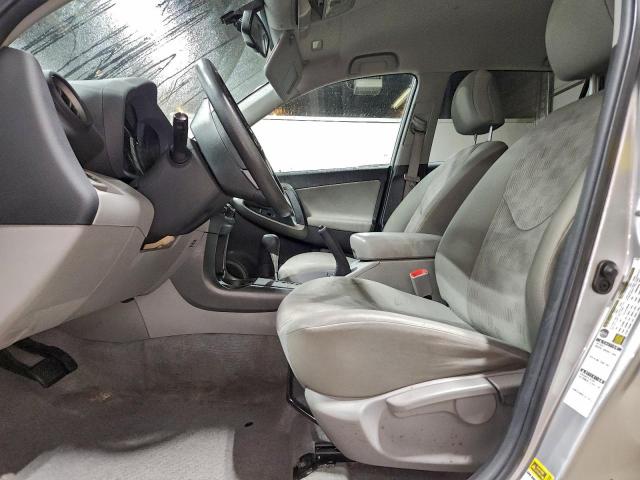 Toyota RAV4 Image 11