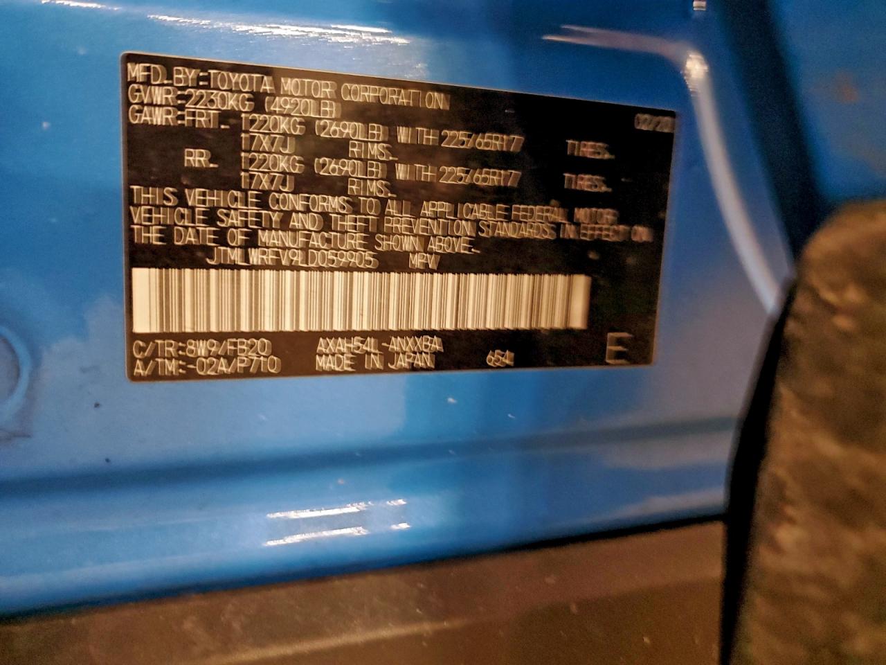 Toyota RAV4 Le Image 4