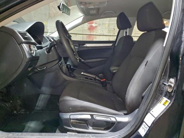 Volkswagen Passat S Image 5