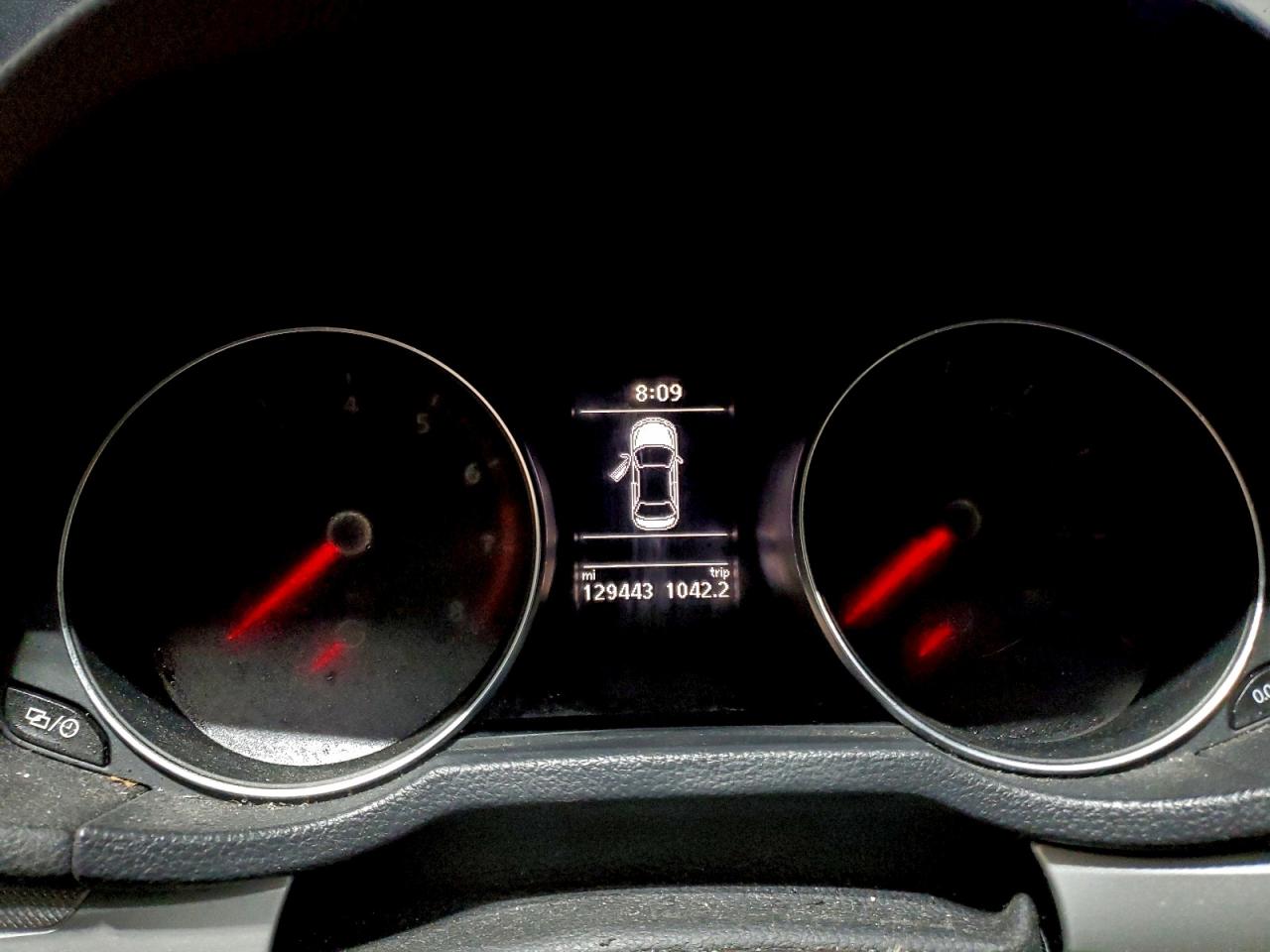 Volkswagen Passat S Image 7