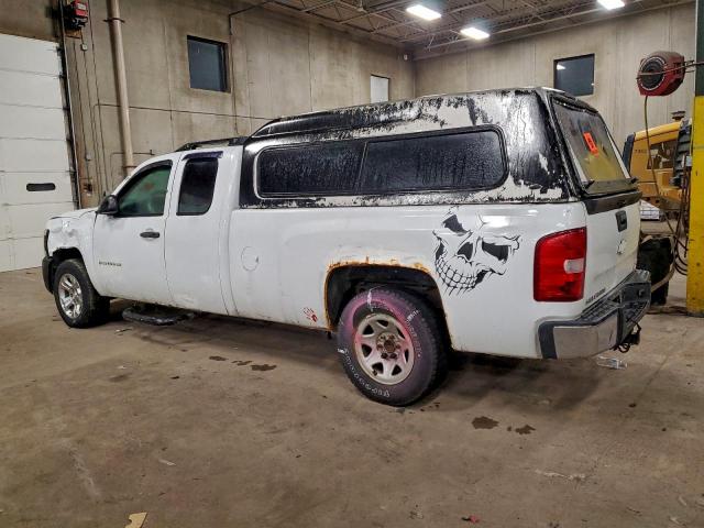 Chevrolet Silverado K1500 Image 3