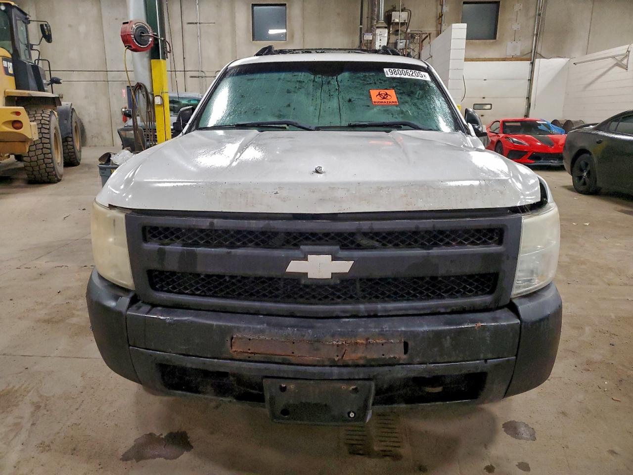 Chevrolet Silverado K1500 Image 9