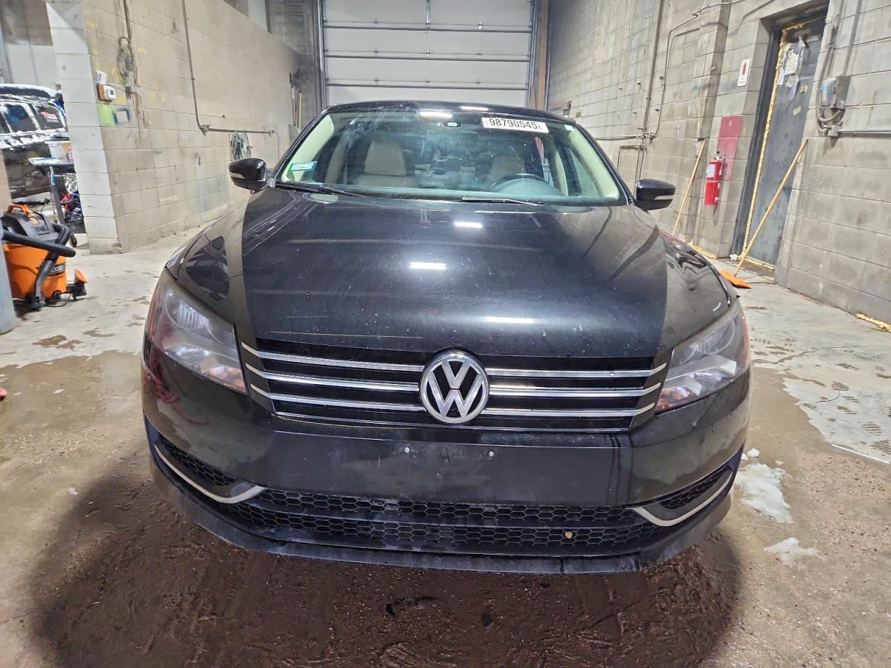Volkswagen Passat Se Image 9