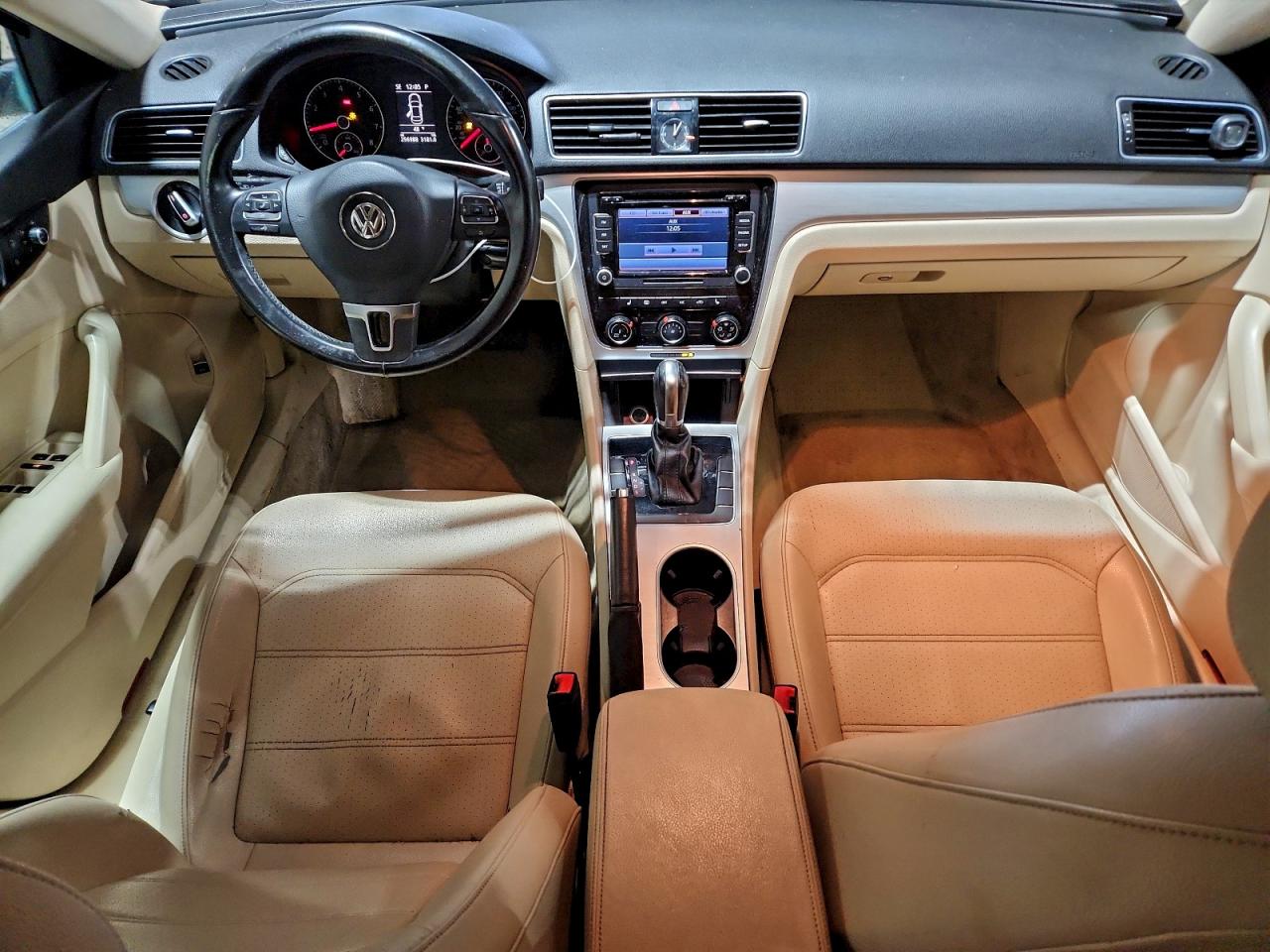 Volkswagen Passat Se Image 5