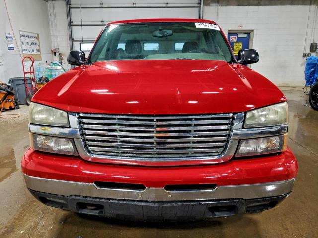 Chevrolet Silverado K1500 Image 4