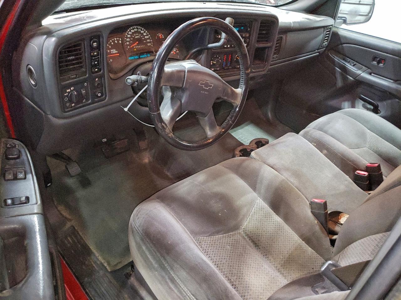 Chevrolet Silverado K1500 Image 9