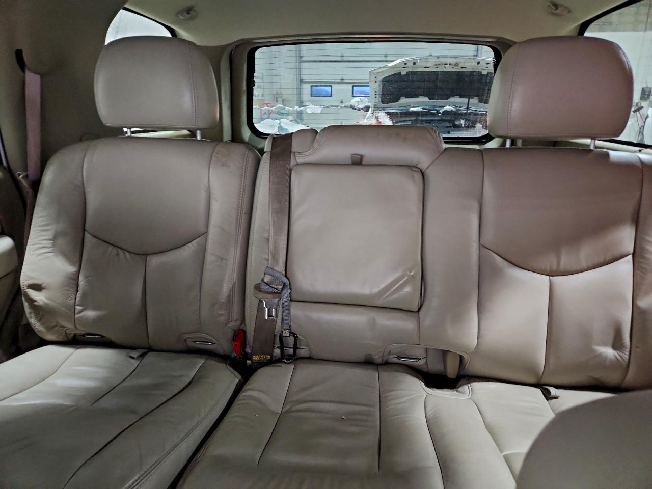 Chevrolet Tahoe K1500 Image 4