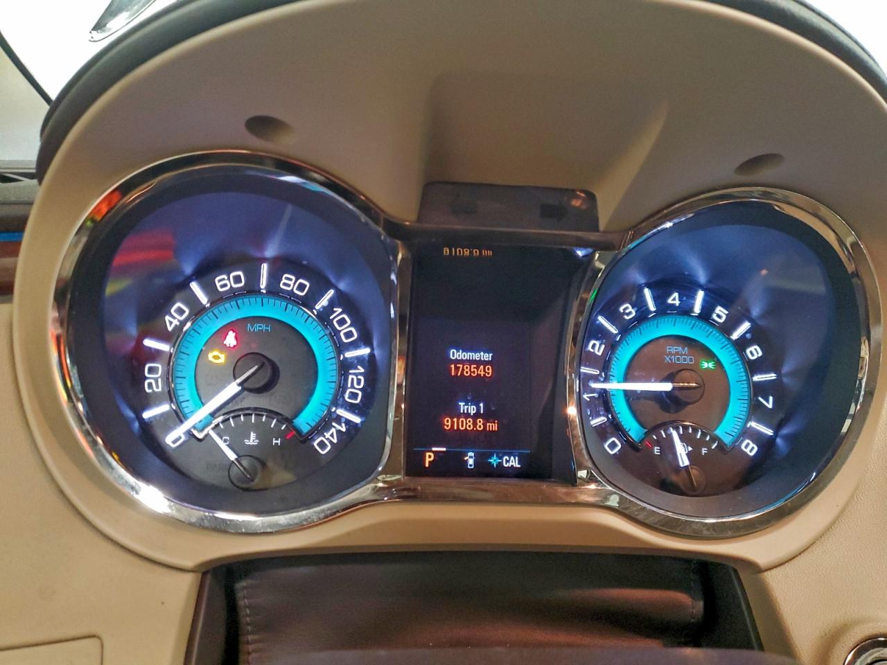 Buick LaCrosse Premium Image 9