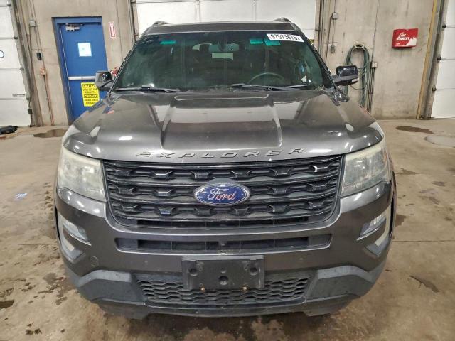 Ford Explorer Sport Image 4