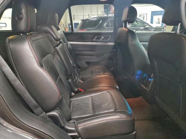 Ford Explorer Sport Image 7