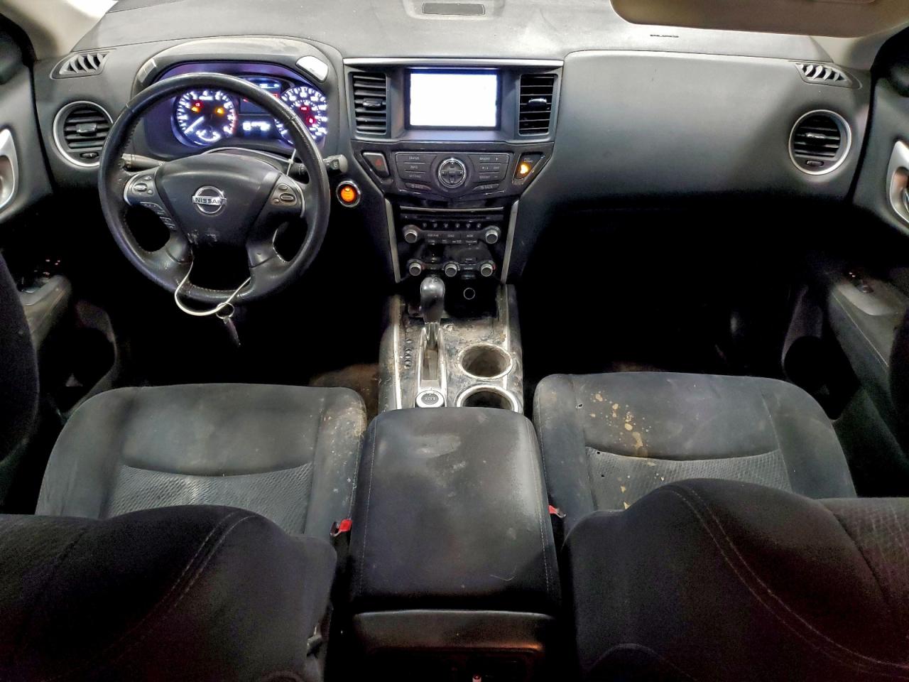 Nissan Pathfinder S Image 12
