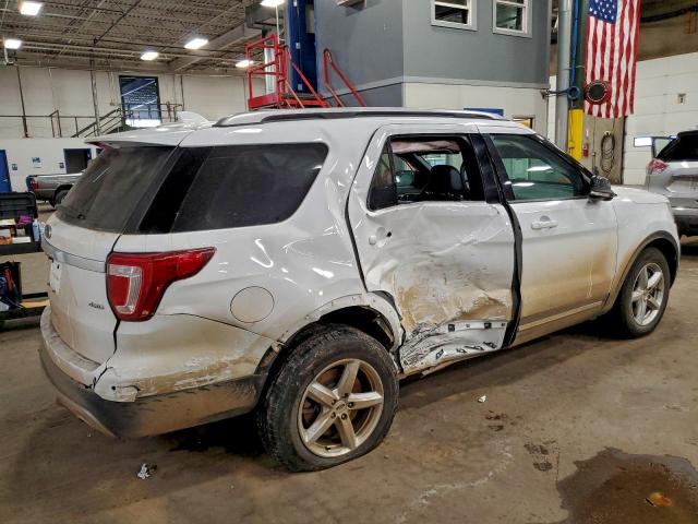 Ford Explorer Xlt Image 2