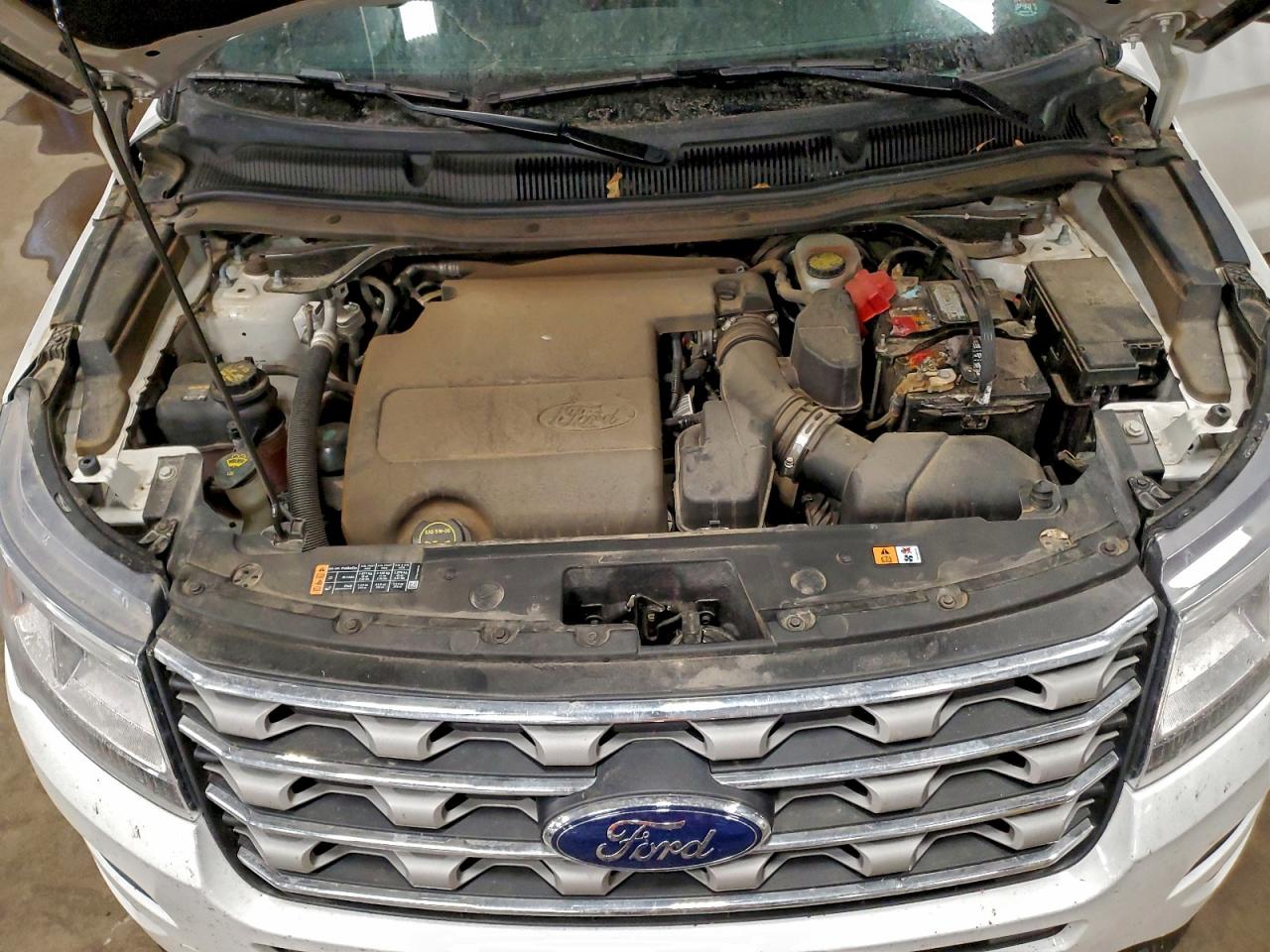 Ford Explorer Xlt Image 12