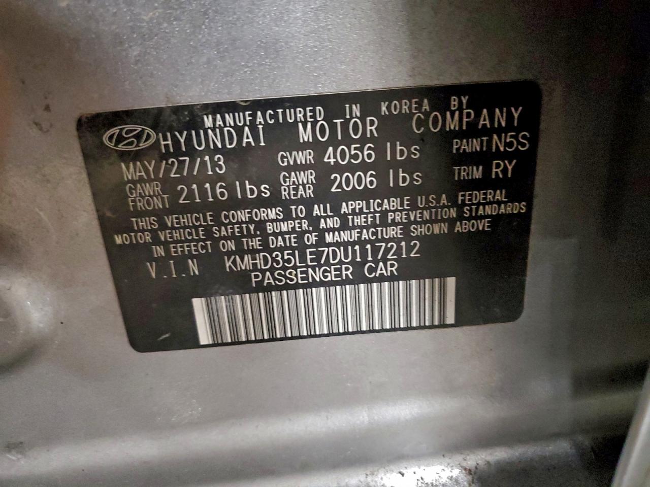 Hyundai ELANTRA Image 9