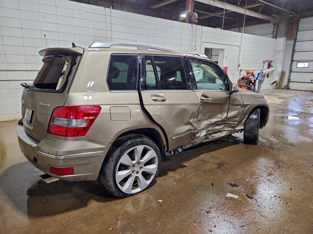 Mercedes-Benz GLK 350 4matic Image 2