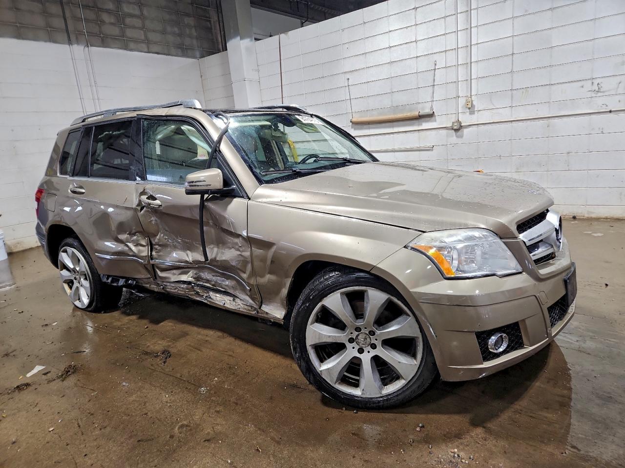 Mercedes-Benz GLK 350 4matic Image 3