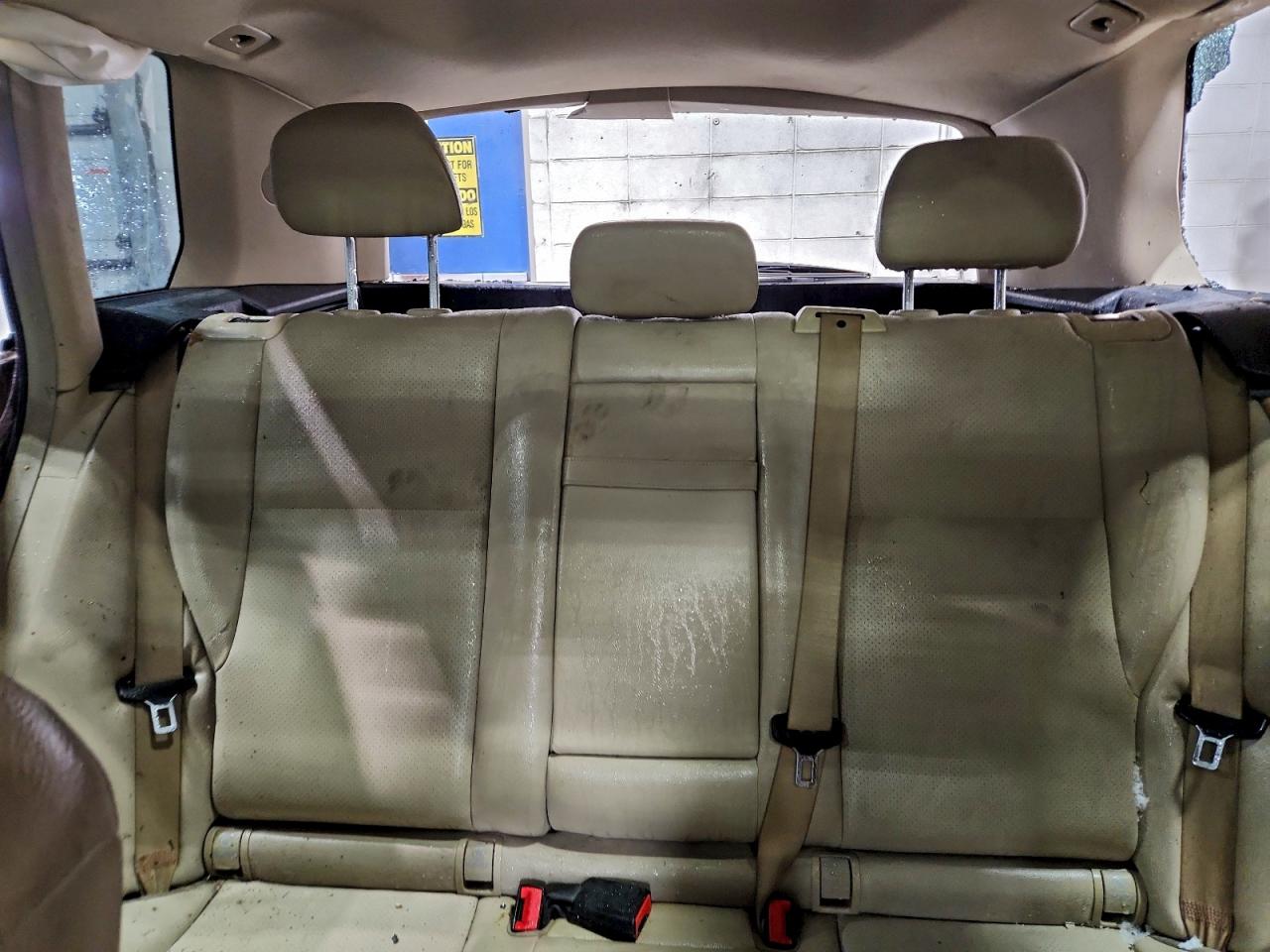 Mercedes-Benz GLK 350 4matic Image 10