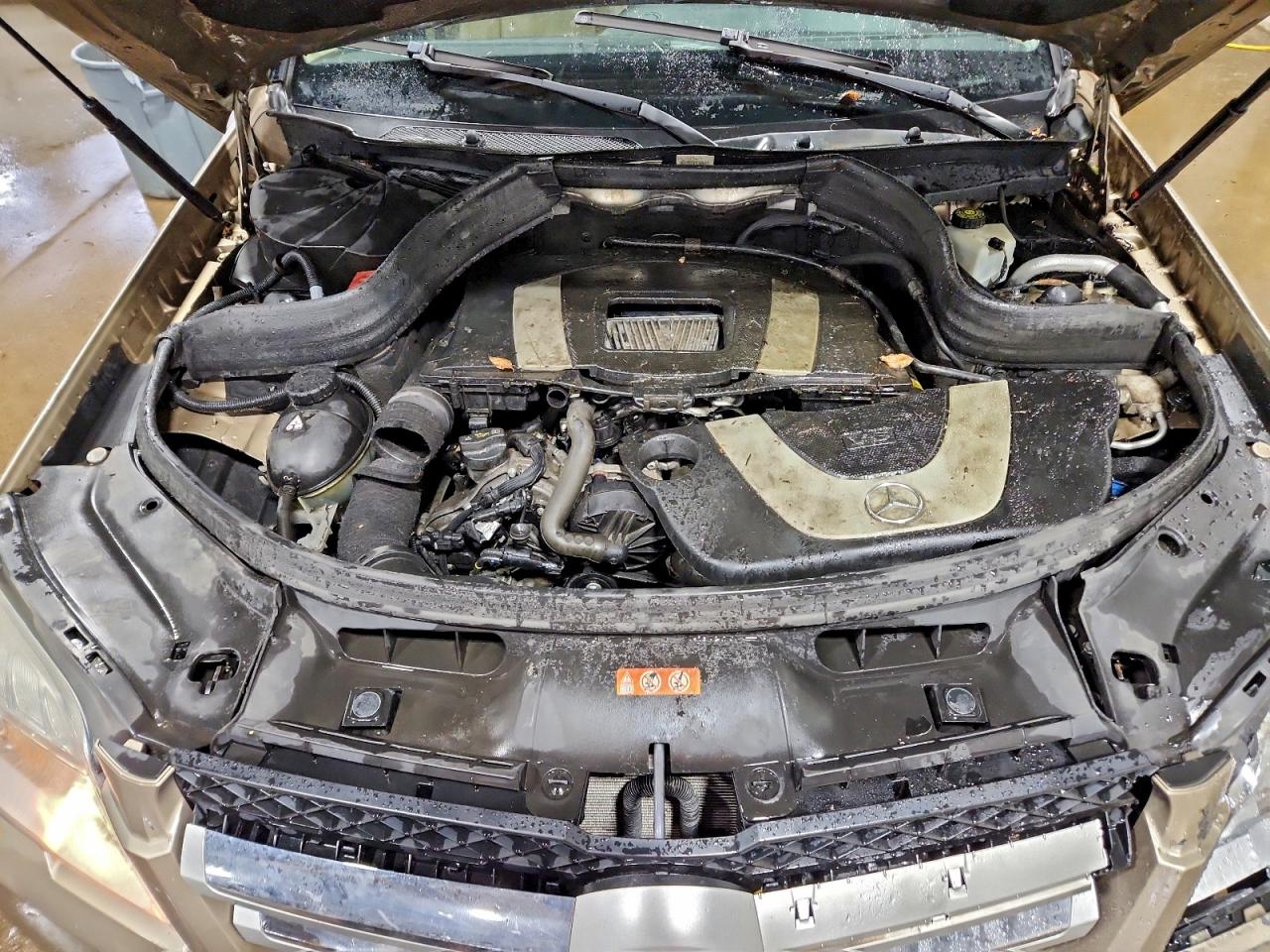 Mercedes-Benz GLK 350 4matic Image 11