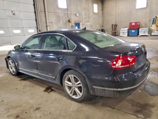 Volkswagen Passat Sel Image 2