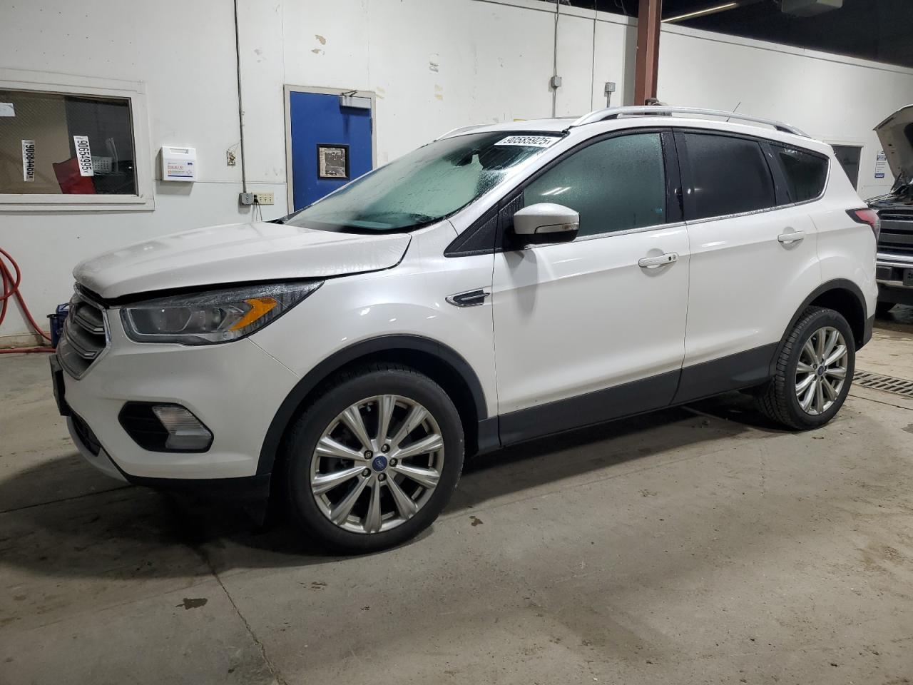Ford Escape Titanium Image 1