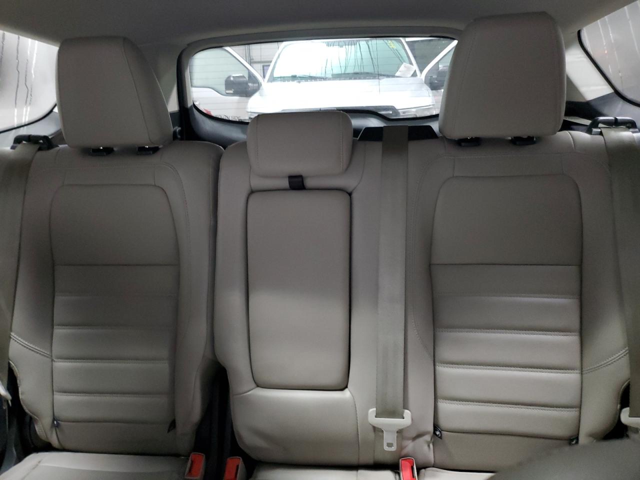 Ford Escape Titanium Image 6