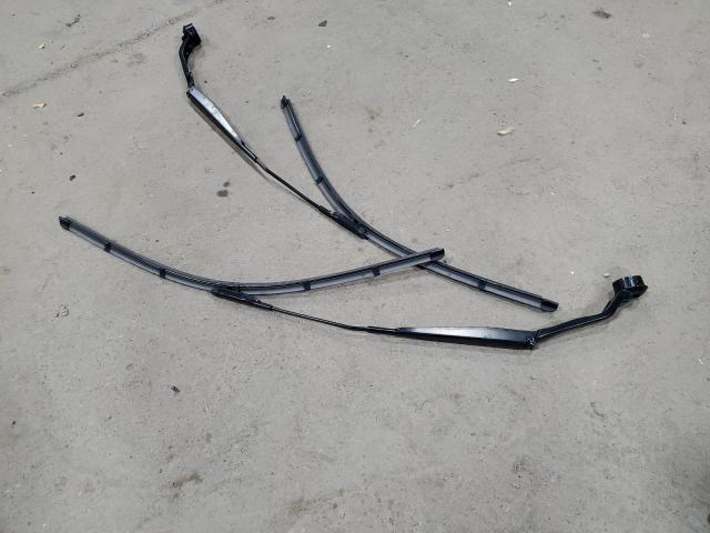 Ford Escape Titanium Image 8