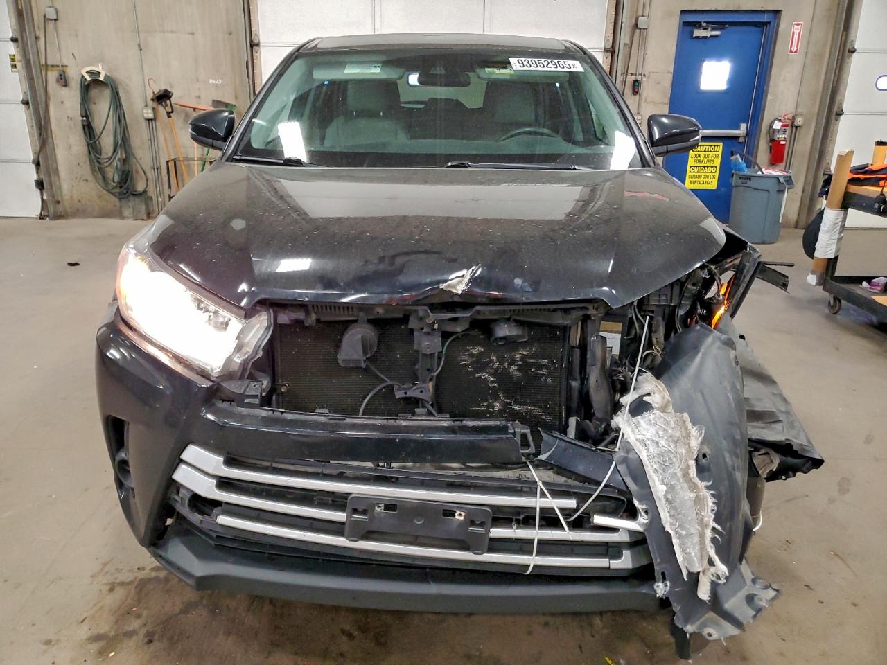 Toyota Highlander Le Image 4